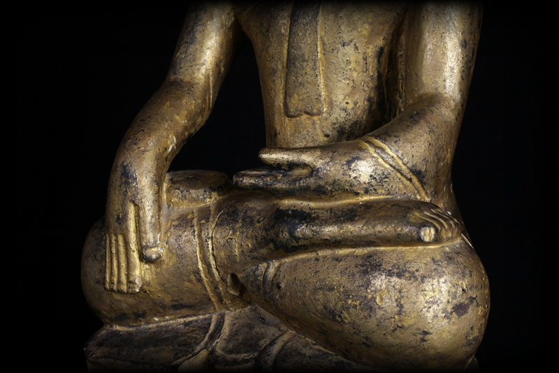 Extremely Rare 17-18C Wood Burmese Ava Buddha #A054